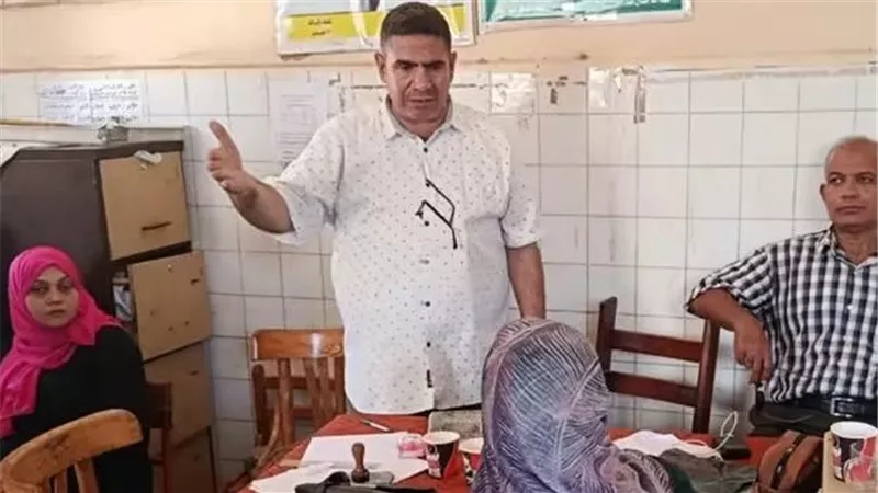 مدير تعليم بنها يبحث جاهزية مدرسة كفر الجزار للعام الدراسي الجديد