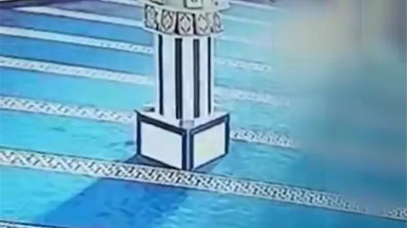 «عمل نفسه بيتوضى».. ضبط المتهم بسرقة صندوق تبرعات مسجد سيدي نجم الدين بزفتى