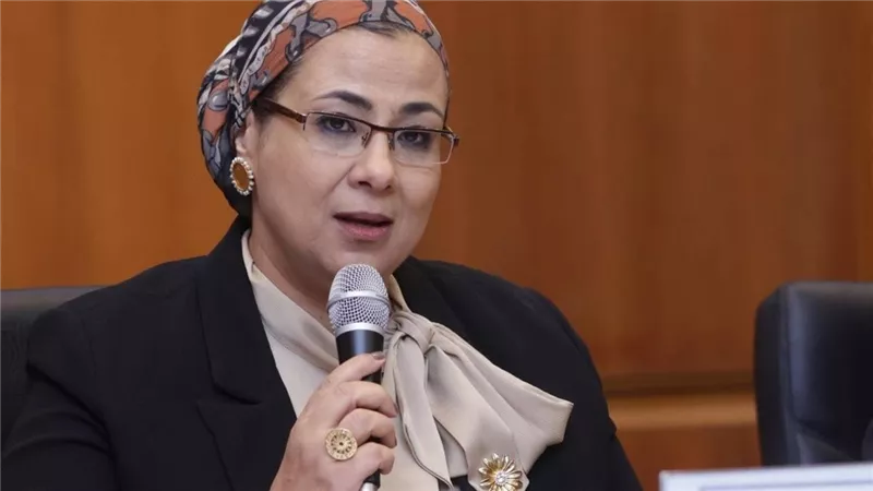 المستشارة أمل عمار تشهد انطلاق فعاليات منتدى المرأة في العلوم