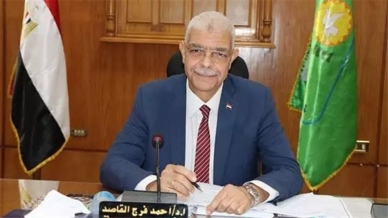 رئيس جامعة المنوفية يجدد تعيين الدكتور عمرو عبد العلي علام وكيلاً لكلية الآداب