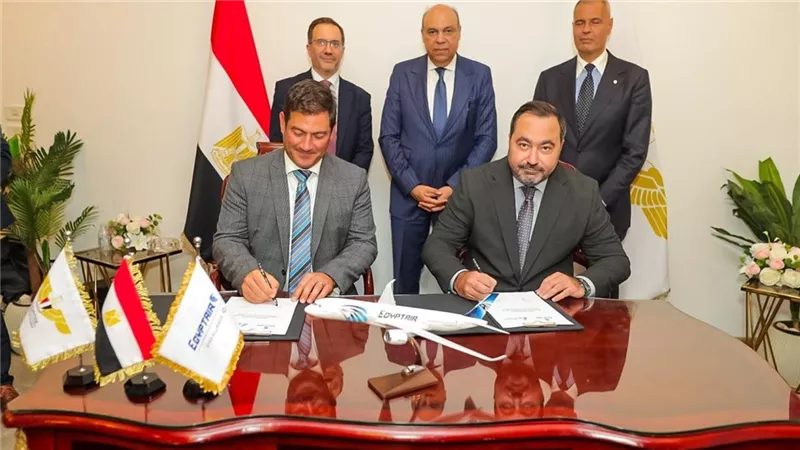 اتفاقية بين «مصر للطيران للتدريب» و«أكرون» لتوريد جهاز محاكاة A320neo