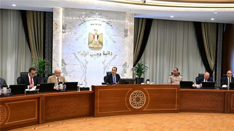 تنفيذا لتوجيهات الرئيس.. مدبولي يكلف المحافظات بزيادة الرقعة الخضراء والتوسع في زراعة الأشجار