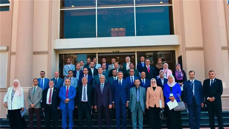 الاتصالات تنظم بالتعاون مع جامعة الأزهر برنامجا تدريبيا حول الاستخدام الآمن للذكاء الاصطناعي