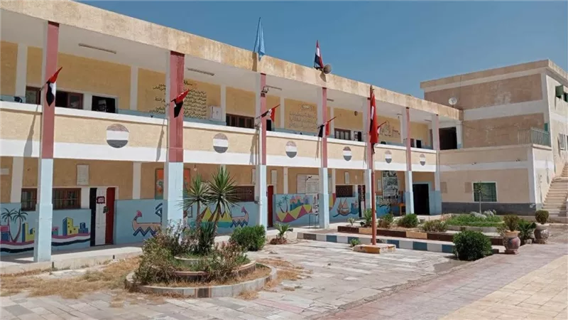 حملات مكبرة للنظافة والإنارة استعدادا للعام الدراسي الجديد بكفر الشيخ| صور