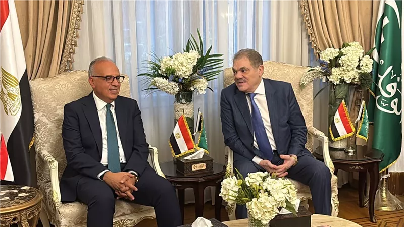 وصول «البدوي» ووزير الري لحضور احتفالية عيد الفلاح بمقر الوفد