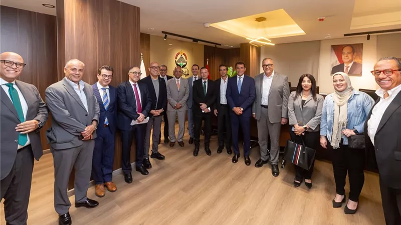 الجزار يبحث مع أمانة الإسكان بالجبهة الوطنية رؤية متكاملة لتنظيم السوق العقاري