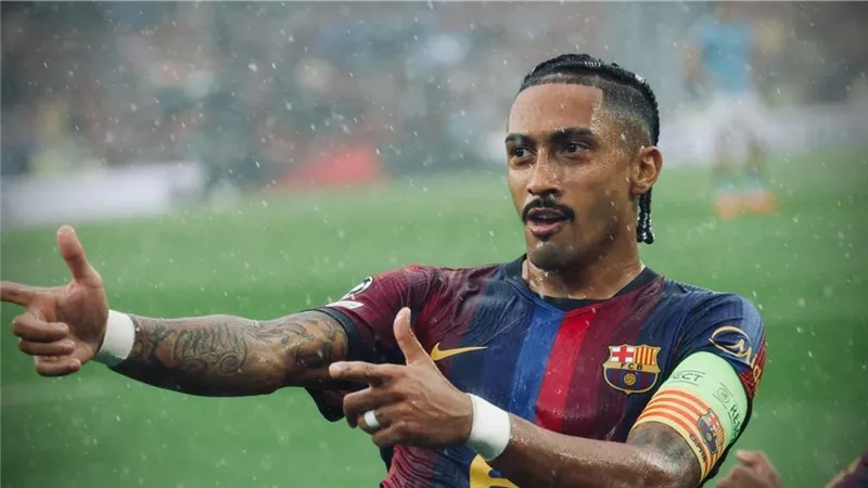 أهداف وملخص مباراة برشلونة وفينورد الشوط الأول بدوري أبطال أوروبا 2026