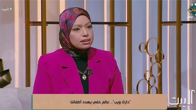 كيف تكتشف أن ابنك دخل مرحلة خطرة على الإنترنت؟.. خبيرة تحذر وتقدم الحل
