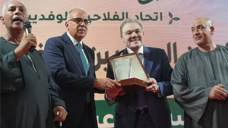 حزب الوفد يكرم وزير الري هاني سويلم ويشيد بجهوده لدعم الفلاح