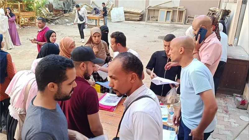 طارق سعد الدين يرحب بمعلمي الدفعة الخامسة لمسابقة الـ30 ألف معلم