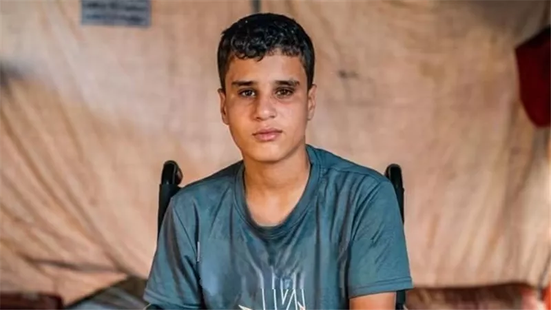 فقد قدميه وعينه برصاص الاحتلال.. فلسطيني يناشد العالم لإنقاذ ما تبقى من حياته.. ما القصة؟