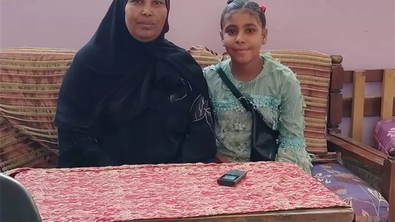«رغم احتياجها للمال».. بائعة ترمس تضرب مثالًا في الأمانة بـ35 ألف جنيه