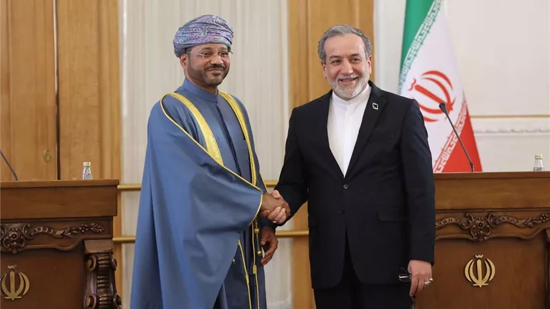 اجتماع خليجي إيراني في عُمان لبحث اتفاق مؤقت بشأن الملاحة في هرمز