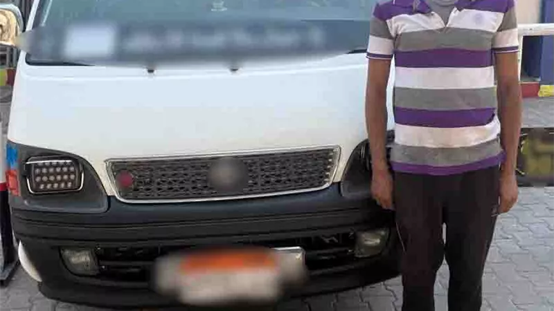 تحصيل أجرة أعلى من المقررة.. ضبط سائق ميكروباص منتهي التراخيص بسوهاج