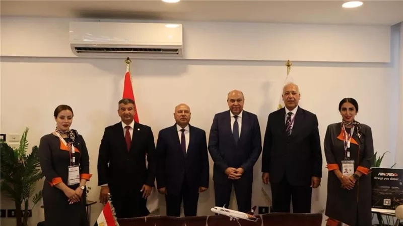 وزيرا النقل والطيران يوقعان بروتوكول لربط رحلات