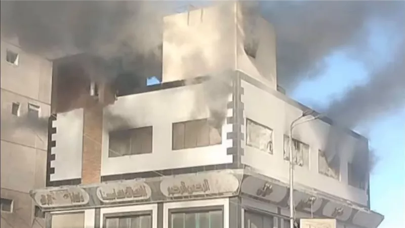 ماس كهربائى السبب.. السيطرة على حريق مخبز شهير بحي الزهور في بورسعيد 
