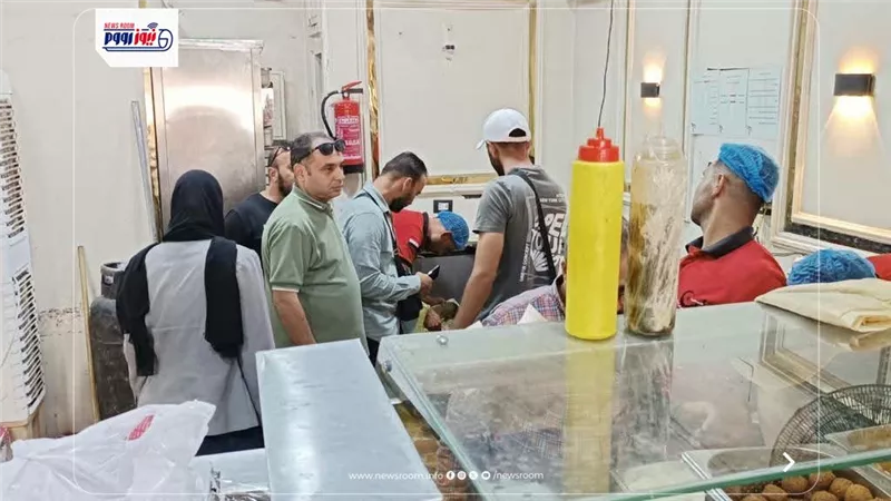 18 قرار غلق و62 محضرًا.. حملات رقابية تكشف مخالفات بأسواق ومحال المنيا