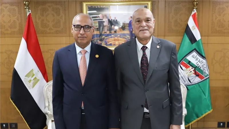 في لقاء رفيع المستوى.. رئيس مجلس الدولة يهنئ رئيس «قضايا الدولة» بتوليه منصبه الجديد 