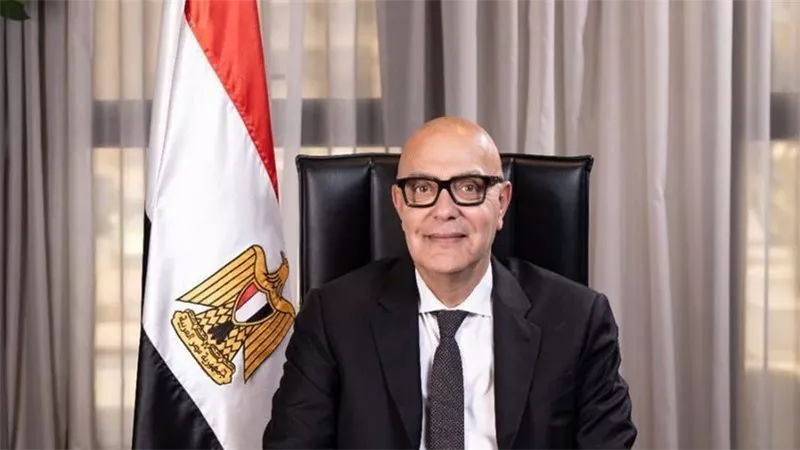 أحمد صبور: اتصال السيسي ورشاد العليمي يؤكد ثبات موقف مصر تجاه الأزمة اليمنية