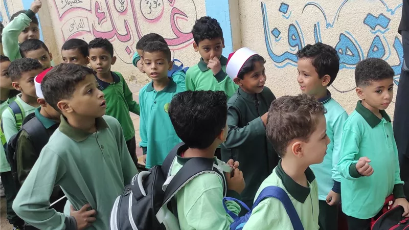 فى اول ايام الدراسة.. أطفال الأزهر بالشرقية يزينون المعاهد والمدارس