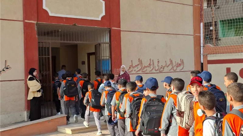 من الطابور إلى الفصول.. انطلاقة جديدة للعام الدراسي بمدارس سوهاج