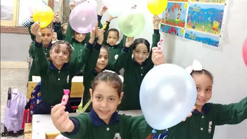 محافظ الجيزة يتابع انتظام الدراسة ويشدد على جاهزية المدارس