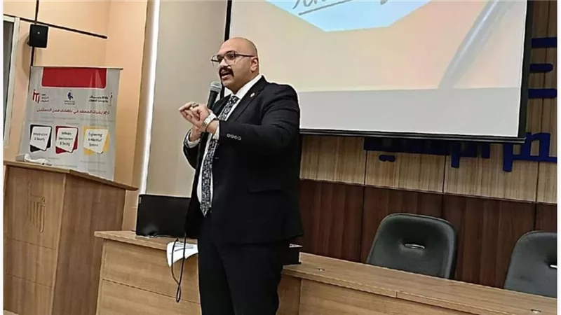 التحول الرقمي وتطوير الأعمال.. المصريين الأحرار يستحدث لجنة ويكلف سباق برئاسته