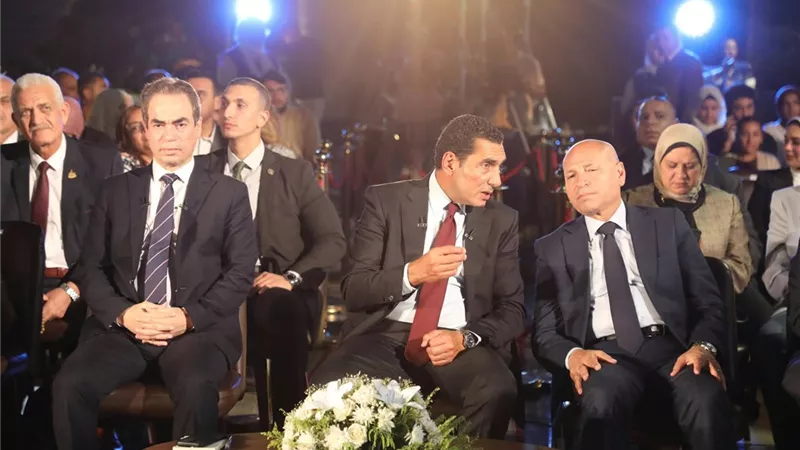 محافظ القاهرة يشهد فعاليات صالون ماسبيرو الثقافي بالأسمرات