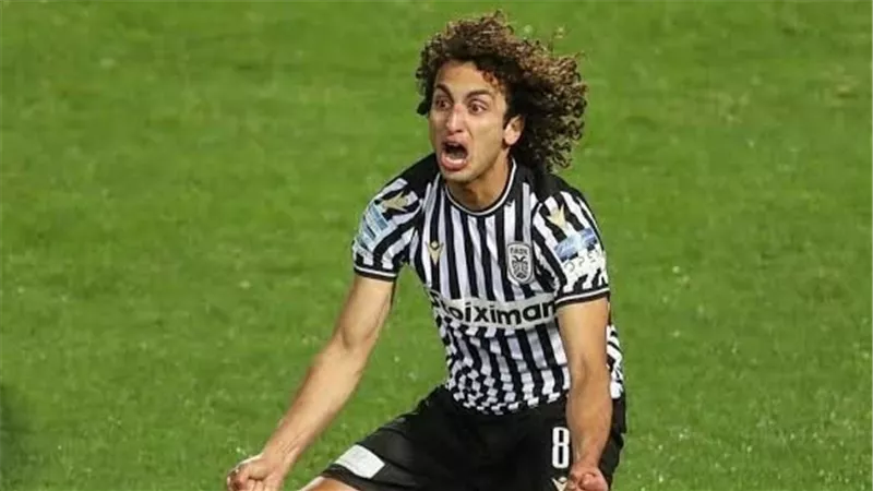 عمرو وردة يرفض الاعتزال ويتمسك بالاستمرار في أوروبا