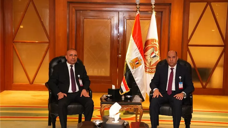 رداد وأحمد هادي يناقشان آليات تنظيم انتقال الأيدي العاملة وتوفير فرص العمل 
