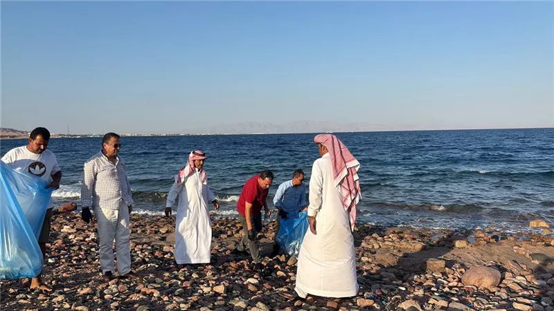 «لا للبلاستيك».. فعالية توعوية في دهب لنشر ثقافة الحفاظ على البيئة