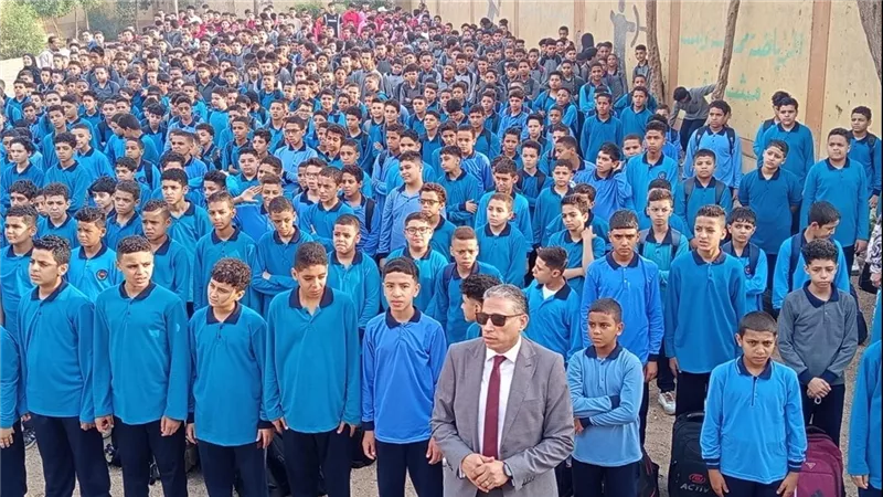 في اليوم الثالث للدراسة.. سعيد عطية يتفقد مدارس أوسيم ومنشأة القناطر ويتابع ال