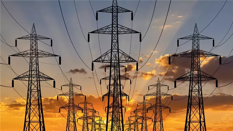 مصر تدرس مضاعفة قدرات الربط الكهربائي مع ليبيا باستثمارات 10 مليارات جنيه