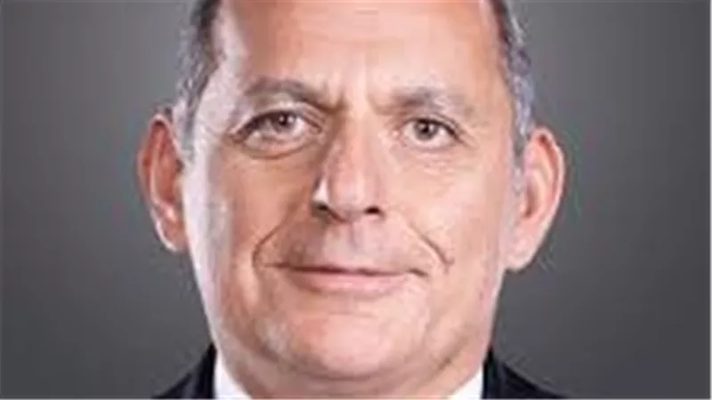 نادي طلعت حرب يفتح ملف «أولادنا والسوشيال ميديا».. من يحمي أبناءنا من مخاطر العالم الافتراضي؟