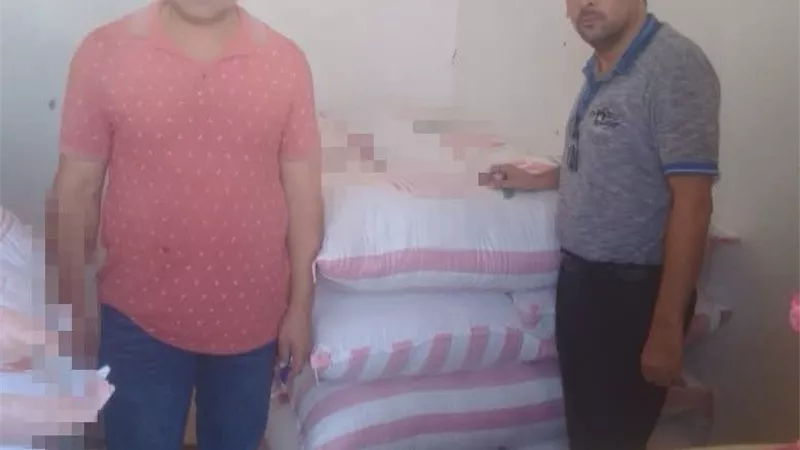 ضبط طن نخالة وطن ملح وسولار مُجمع في حملة تموينية بكفر الدوار
