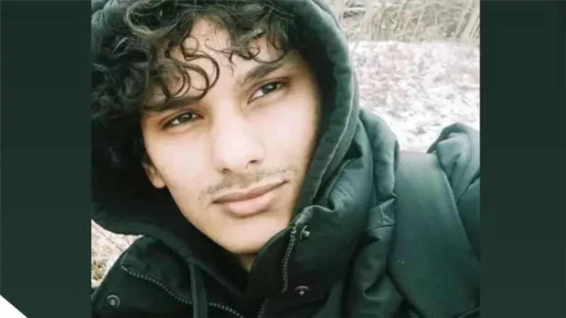 الطالب المصري الروسي عبدالكريم محمود