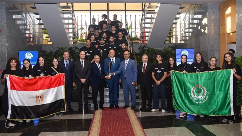 محافظ الإسكندرية ورئيس الأكاديمية العربية يشهدان فعاليات اليوم الهندسي 