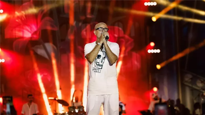 عمرو دياب