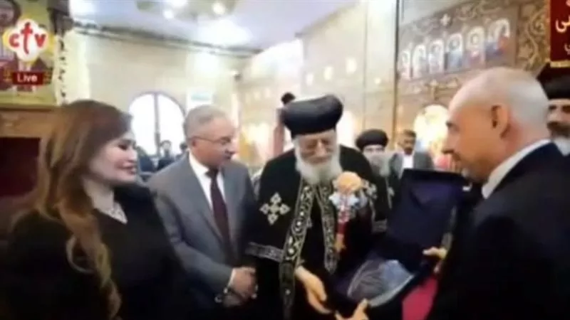 في زيارة البابا للمنيا.. قيادات الوفد تكرم تواضروس وتؤكد رسائل المحبة والوحدة