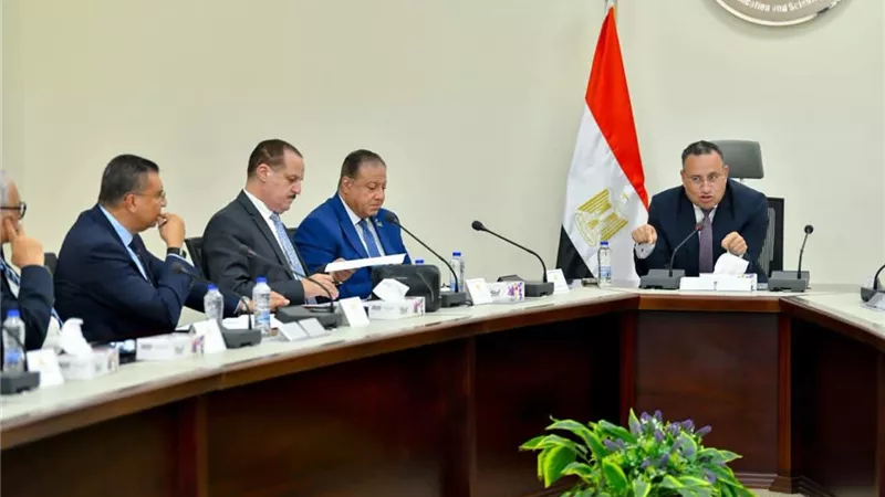 قنصوة يرأس الاجتماع الأول للجنة العليا لـ 