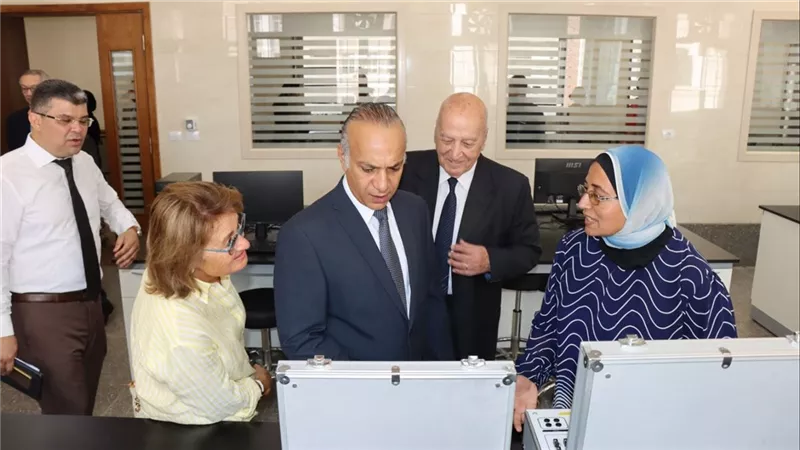 مجلس أمناء جامعة الإسكندرية الأهلية يتابع انتظام الدراسة