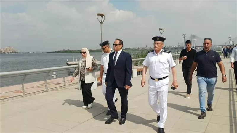 لا تهاون مع المخالفين.. جهاز مثلث ماسبيرو يزيل إشغالات وتعديات ممشى أهل مصر