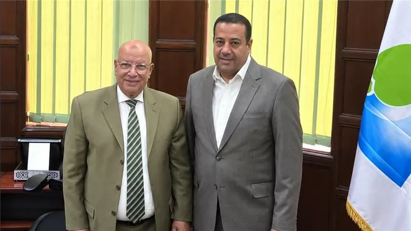 بشرى سارة من النائب ناصر الضوي لموظفي شركة مياه الشرب والصرف الصحي بالأقصر