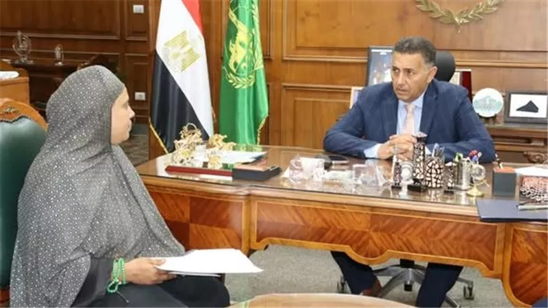 بعد استغاثتها عبر السوشيال ميديا.. محافظ القليوبية يوفر مسكنًا لأم وأطفالها