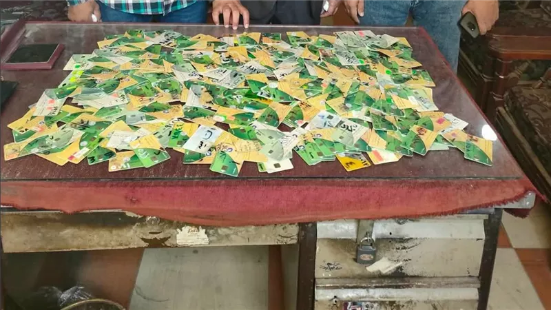 تموين أسيوط يضبط 350 بطاقة تموينية داخل مخبز بلدي و20 جوال دقيق مدعم