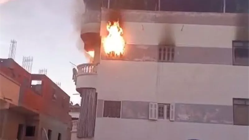 السيطرة علي حريق اندلع داخل شقة سكنية خلف مستشفي الميرة بالمحموديدية