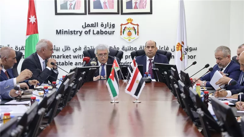 وزير العمل يبحث مع نظيره الأردني أوضاع العمالة المصرية وسبل تنظيم سوق العمل