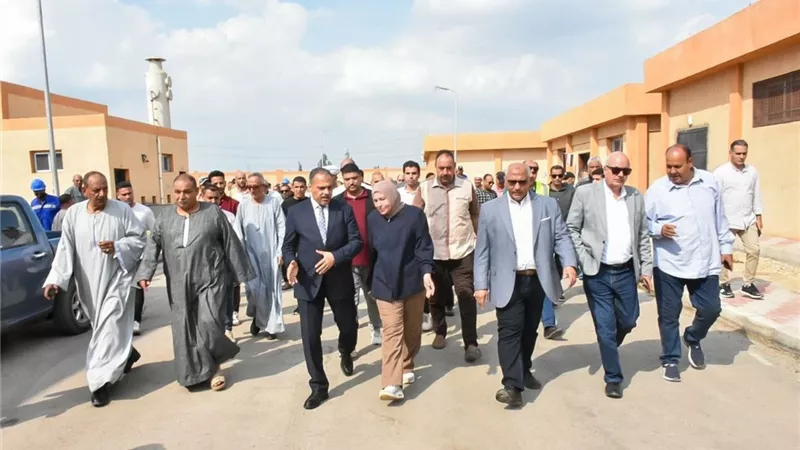 بتكلفه إجمالية ١.١ مليار جنيه.. محافظ الشرقية يتفقد محطة مياة البكارشة