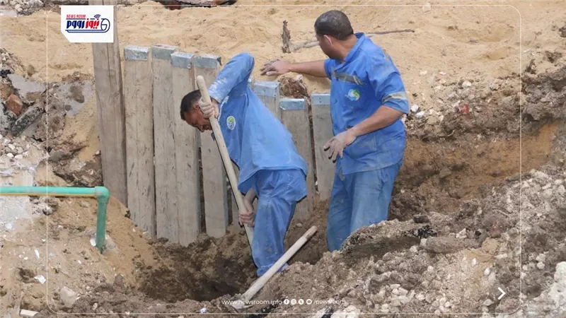 مياه الفيوم تدفع بكافة معداتها إلى موقع الهبوط الأرضي بتقسيم فله بالسلخانة