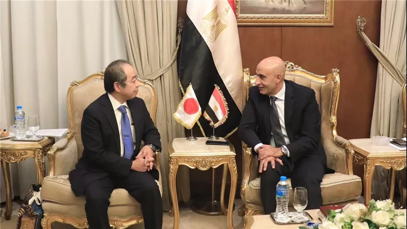 وزير التربية والتعليم يلتقي المدير العام لمكتب التعاون الدولي بوزارة الخارجية 